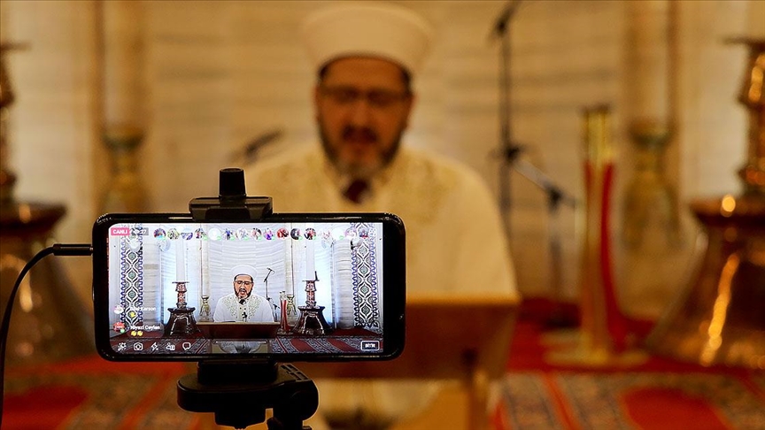 Selimiye Camisi'ndeki mukabeleler salgın tedbirleri kapsamında canlı yayınla takip edilecek