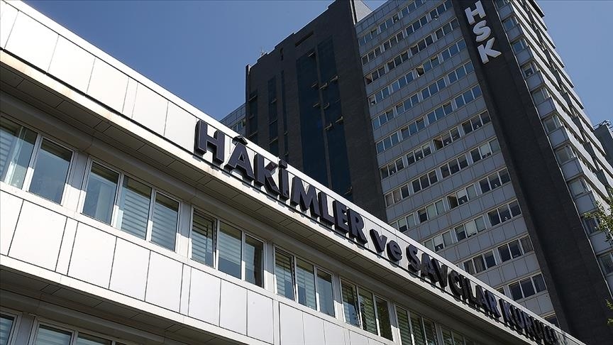 Bakan Gül doktorla tartıştığı ileri sürülen savcı hakkında HSK'ye inceleme izni verdi