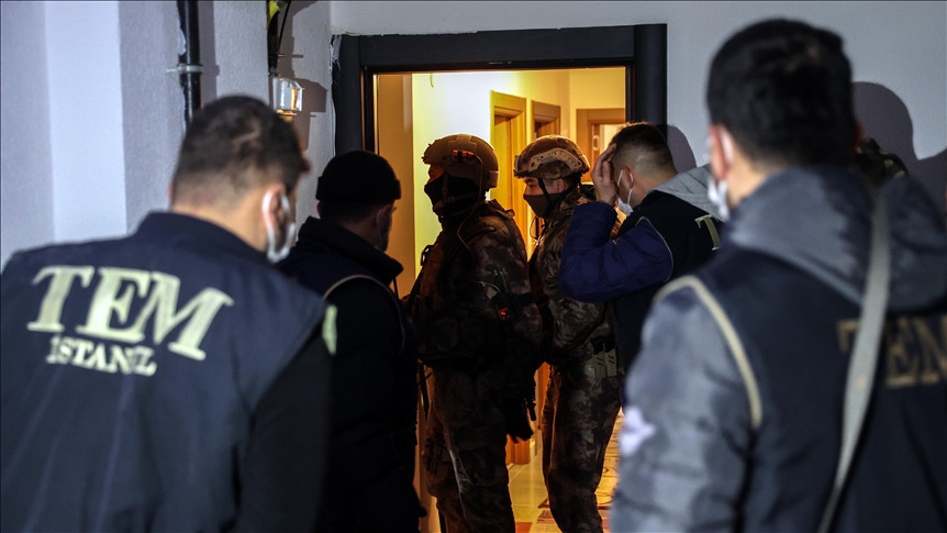 İstanbul'da terör örgütü DEAŞ operasyonunda 16 şüpheli yakalandı