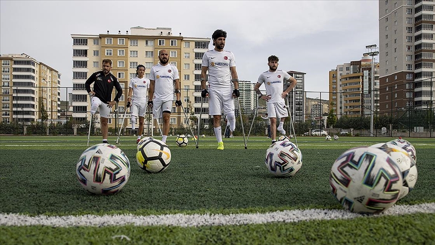 Ampute Futbol Milli Takımı Ankara'da kampa girdi