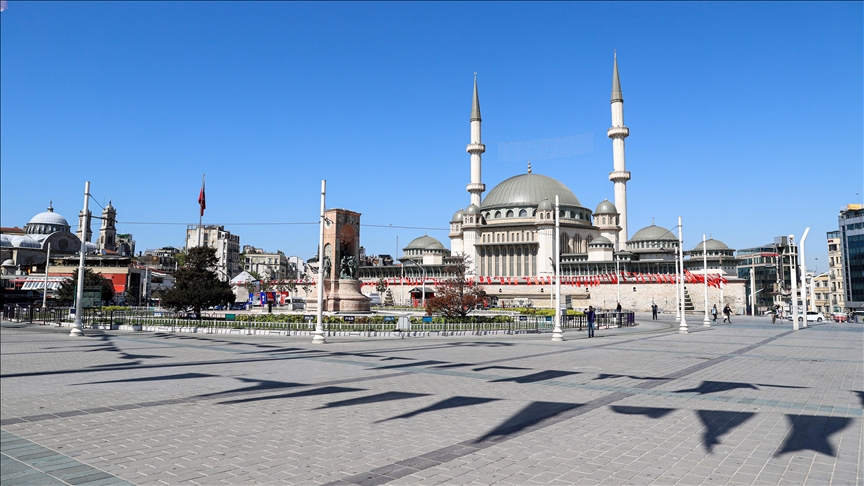 İstanbul'da Ramazan Bayramı'nın ilk günü sakin geçiyor