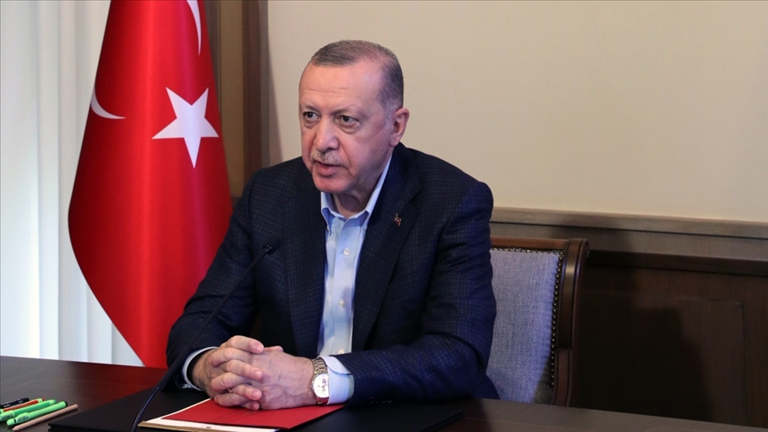 Erdoğan: Pazartesi gününden itibaren kontrollü normalleşme takvimimizi uygulamaya başlıyoruz