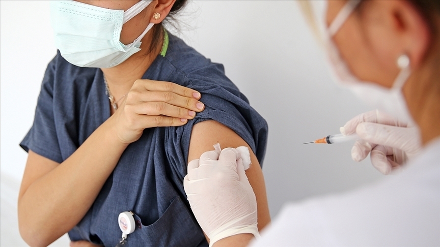 Bakan Koca, bir günde 1 milyon 538 bin 144 doz aşı yapıldığını duyurdu