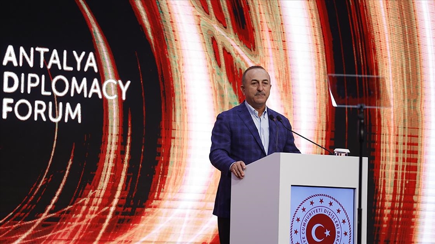 Çavuşoğlu: Yunanistan'ın tahriklerden ve kışkırtıcı adımlardan vazgeçmesi lazım