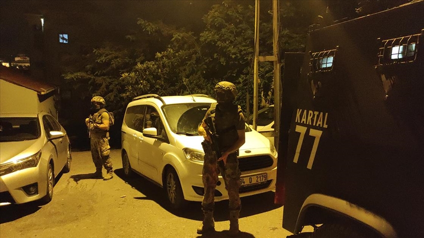 İstanbul merkezli terör örgütü DEAŞ'a yönelik operasyonda 32 kişi gözaltına alındı