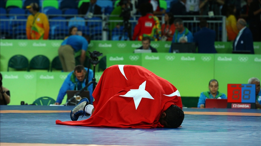 Türkiye'yi olimpiyatlarda taşıyan branş: GÜREŞ