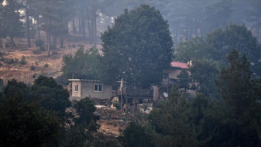 Mersin'deki orman yangınları kontrol altına alındı, 4 kişi gözaltında!