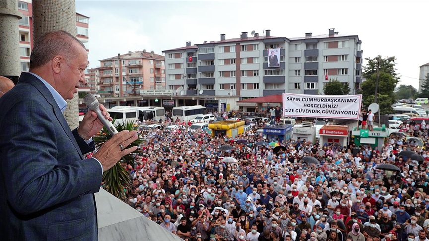 Erdoğan: Arhavi'de hasar tespit çalışmaları sürüyor, hak sahiplerine ödemeler en kısa zamanda yapılacak