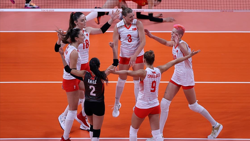 A Milli Kadın Voleybol Takımı, son olimpiyat şampiyonu Çin'i 3-0 yendi