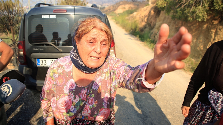 Mersin Aydıncık'taki yangından etkilenenler yaşadıklarını anlattı