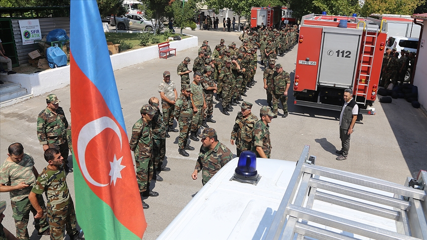 Azerbaycan, orman yangınlarına müdahale için Türkiye'ye üçüncü ekibi gönderdi