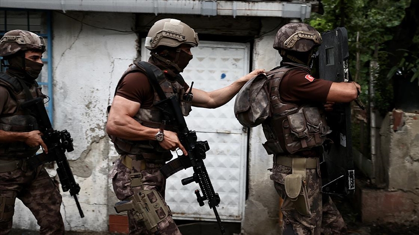 İstanbul polisi uyuşturucu satıcılarına geçit vermedi!