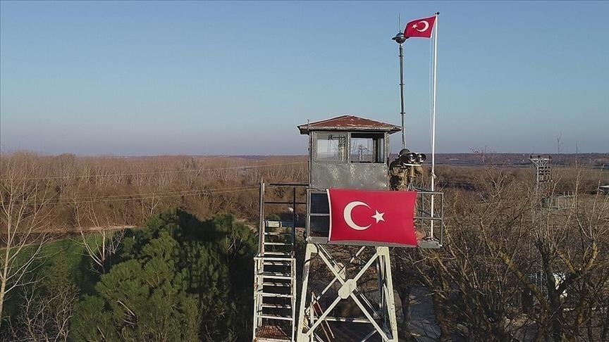 Yunanistan'a kaçmaya çalışan 9'u FETÖ mensubu 11 kişi Edirne'de yakalandı