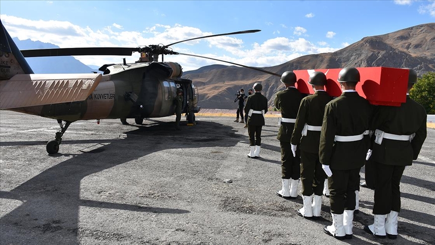 Hakkari'de şehit asker için tören düzenlendi