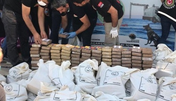 1 ton 300 kilogramlık 'rekor' kokain yakalanmasında istenen cezalar belli oldu