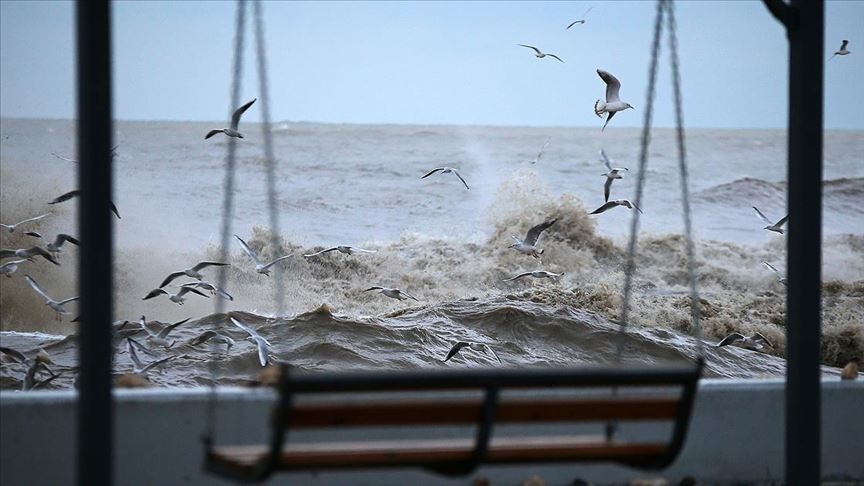 Meteoroloji'den yarın için Ege Denizi'nde fırtına uyarısı