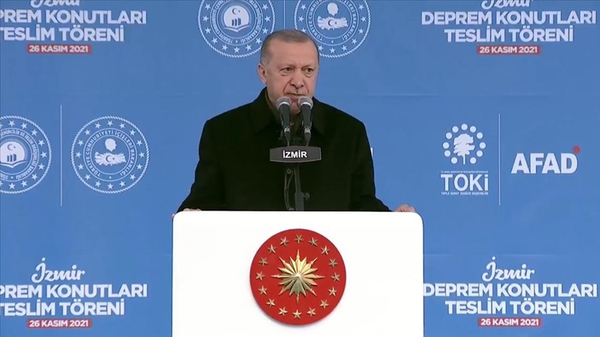 Erdoğan, İzmir'de deprem konutlarının tesliminde konuştu: Bugüne kadar ne söz verdiysek yaptık