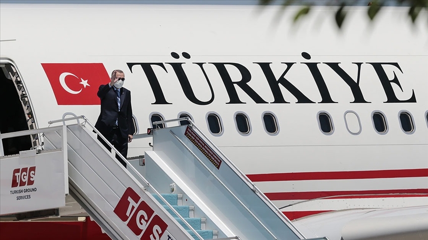 Cumhurbaşkanı Erdoğan Türkmenistan'a gitti!