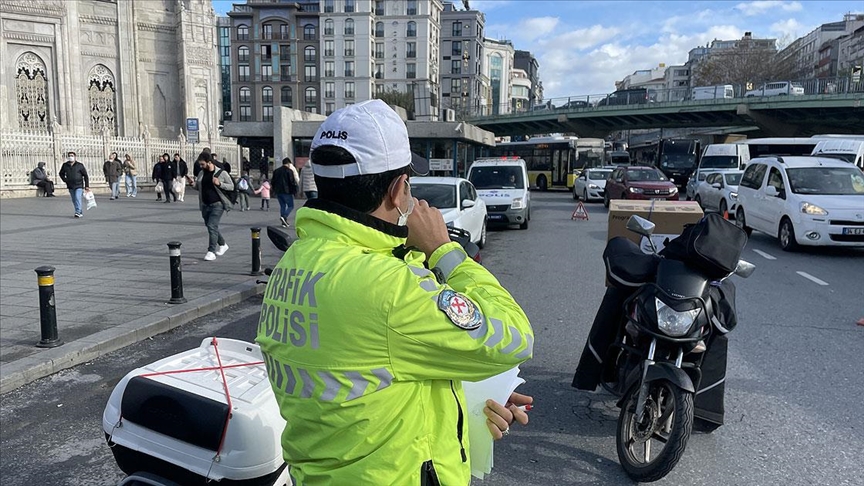 İstanbul'da motokuryeler, motosiklet ve scooterlara yönelik denetim yapıldı