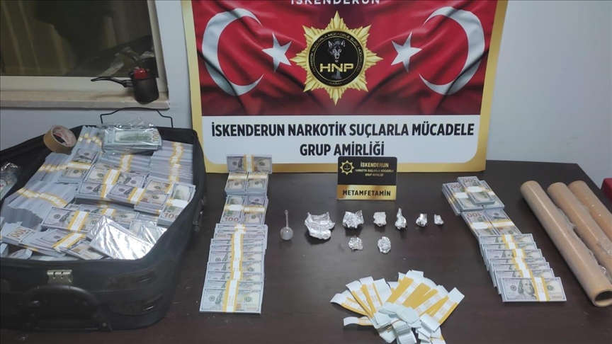 Hatay'da sahte 3 milyon 800 bin dolar ele geçirildi