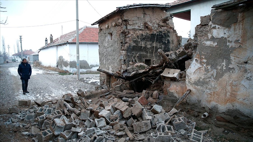 Kayseri'de 4,9 büyüklüğünde deprem