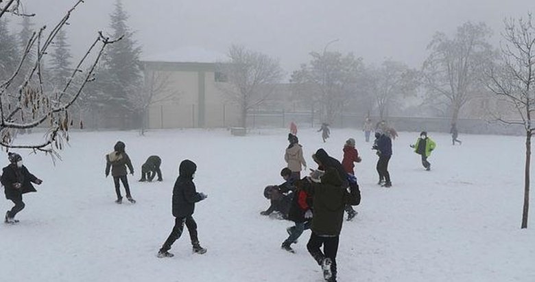 '15 İlde Eğitime Kar Engeli'