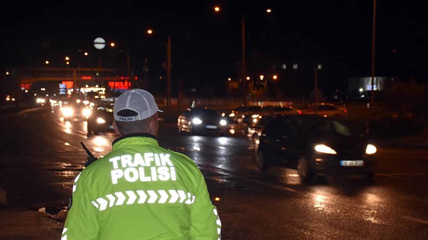 'Kilit kavşak' Kırıkkale'de bayram tatilinden dönüş yoğunluğu başladı