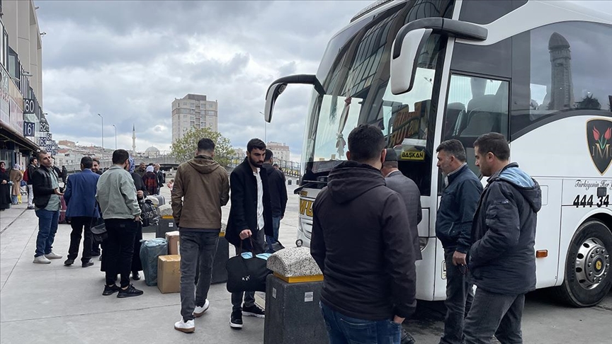 15 Temmuz Demokrasi Otogarı'nda bayram dönüşü hareketliliği