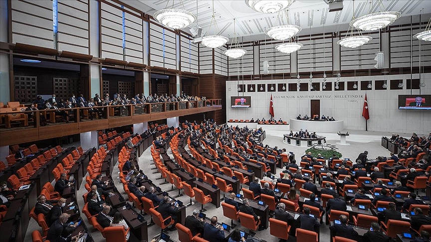 Meclis, kadına ve sağlık çalışanlarına yönelik şiddetin önlenmesine ilişkin kanun teklifi için mesai yapacak