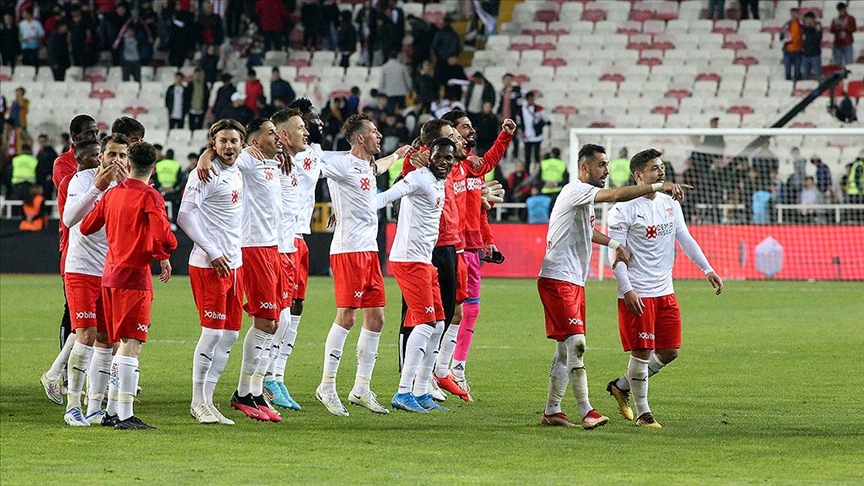 Sivasspor tarihinde ilk kez kupada final heyecanı yaşayacak