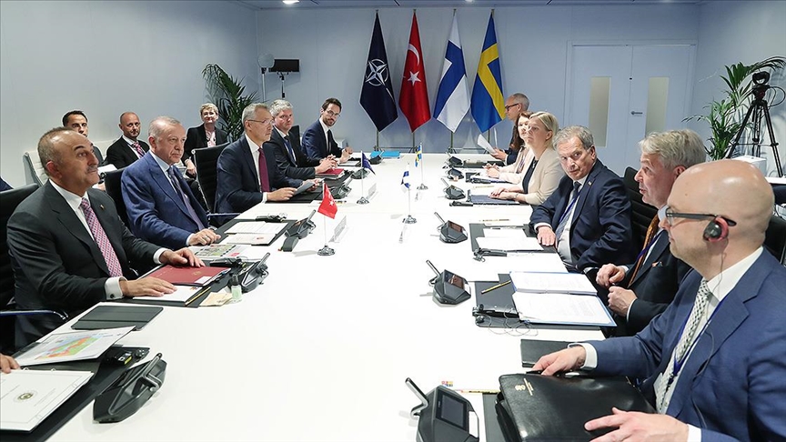 NATO-Türkiye-İsveç-Finlandiya arasında dörtlü görüşme gerçekleştirildi