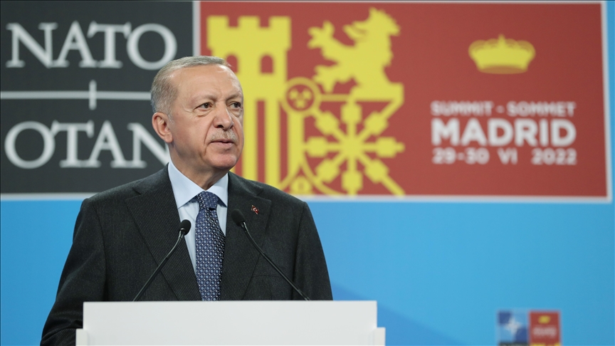 Erdoğan: Türkiye, İsveç, Finlandiya üçlü muhtırası diplomatik bir zaferdir