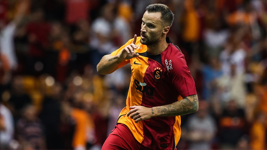 Galatasaray'ın yeni transferi Seferovic: İyi bir takımımız var, iyi şeyler yapacağımıza inanıyorum