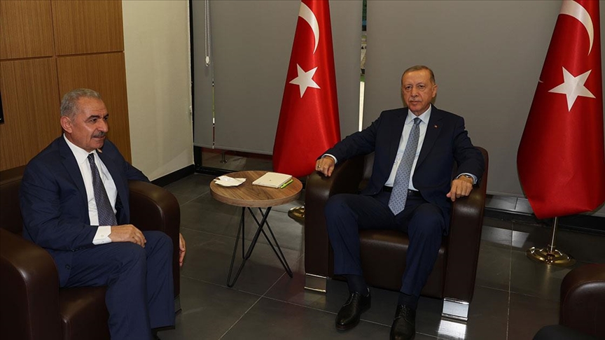 Erdoğan, 5. İslami Dayanışma Oyunları'nda ikili görüşmelerde bulundu
