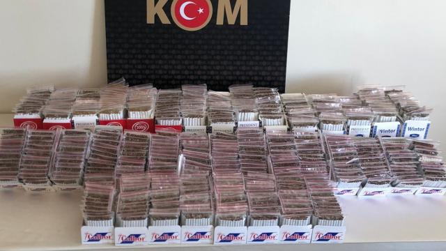 Sivas'ta 640 paket gümrük kaçağı sigara ele geçirildi!