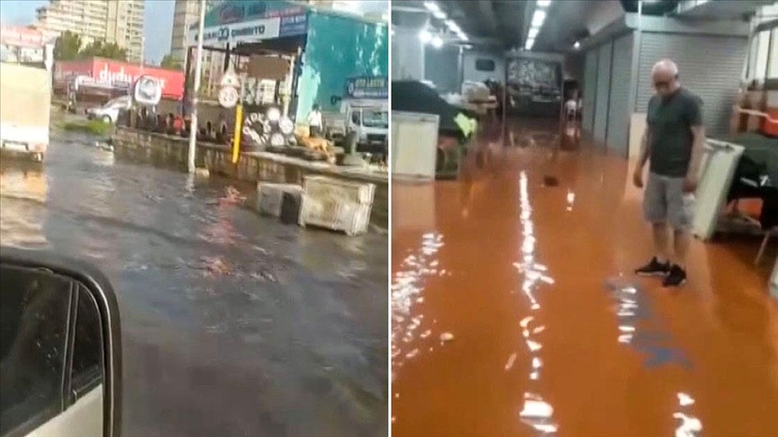 İstanbul'da yağış nedeniyle bazı yerleri su bastı!