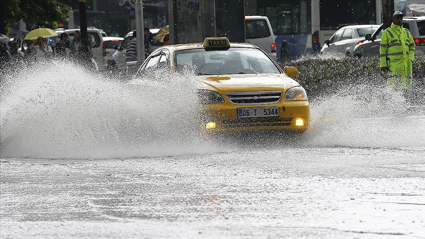 Ankara'nın kuzey ve batı ilçeleri için kuvvetli yağış uyarısı