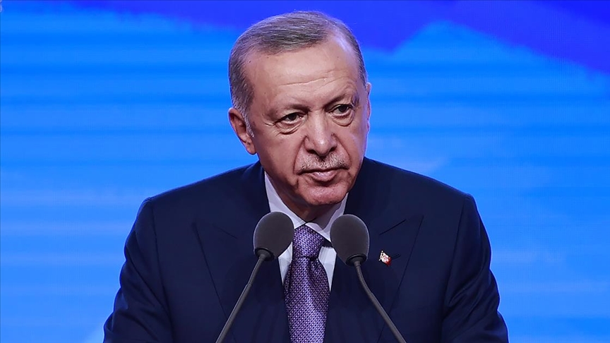 Cumhurbaşkanı Erdoğan'dan şehit ailesine başsağlığı mesajı