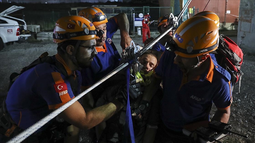 AFAD'dan 17 Ağustos depreminin yıl dönümünde tatbikat