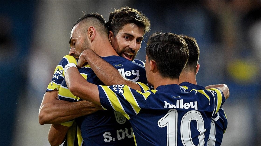 Fenerbahçe, UEFA Avrupa Ligi yolunda avantaj arıyor