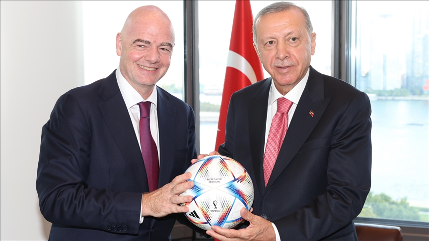 Cumhurbaşkanı Erdoğan, FIFA Başkanı Infantino'yu kabul etti!