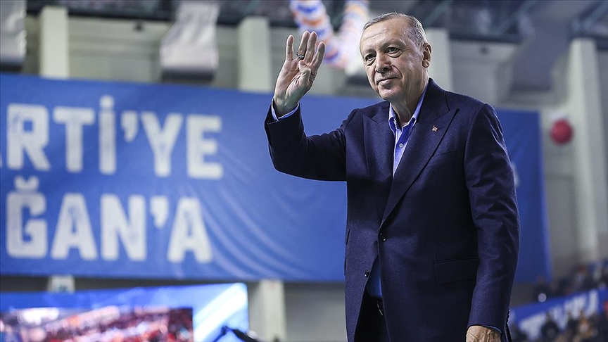 Erdoğan: Seçime kadar kesintisiz devam edecek gençlerimize yönelik gönül seferberliğine çıkıyoruz