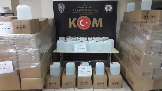 İzmir'de 8 ton etil alkol ele geçirildi!