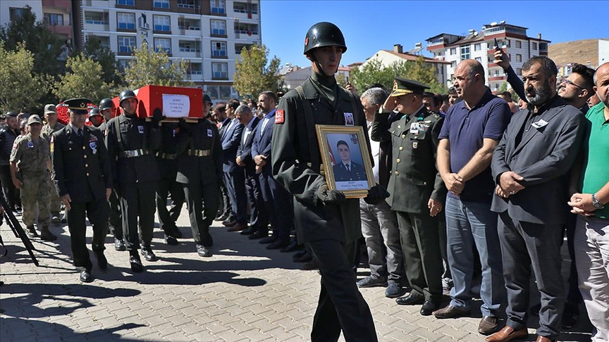 Şehit Astsubay Yusuf Ataş memleketi Elazığ'da son yolculuğuna uğurlandı