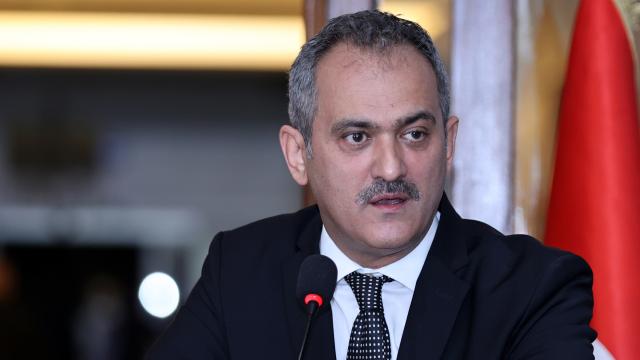 Bakan Özer: 10 ilimizde eğitime 1 Mart'a kadar ara veriyoruz