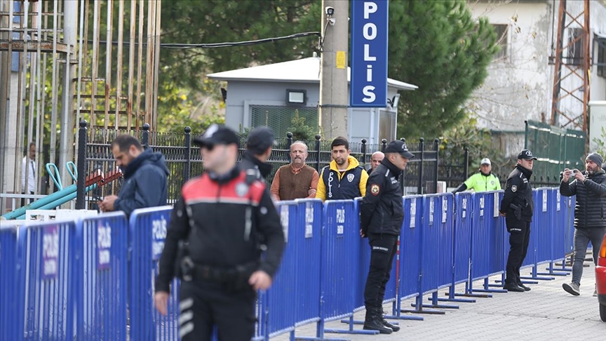 Amasra'da maden ocağındaki patlamaya ilişkin gözaltına alınan şüphelilerin adliyeye sevki başladı