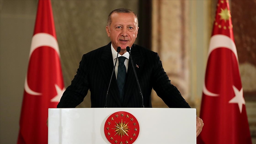 Cumhurbaşkanı Erdoğan: Evlatlarımızın eğitim-öğretim hayatlarını verimli sürdürmelerine önem veriyoruz