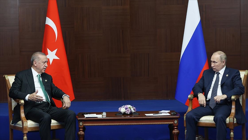 Erdoğan ile Putin, Türkiye-Rusya ilişkileri ve tahıl koridoru meselesini görüştü!