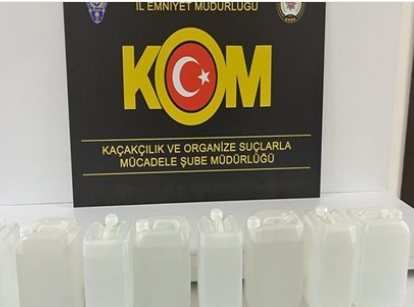 Mersin'de 1 milyon makaron ve 40 litre etil alkol ele geçirildi!