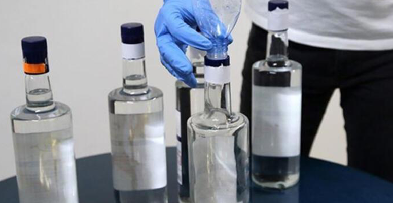 Kars'ta metil alkol zehirlenmesi: 2 kişi hastanelik oldu